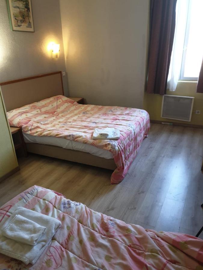 Hotel De La Gare Romans-sur-Isère Buitenkant foto