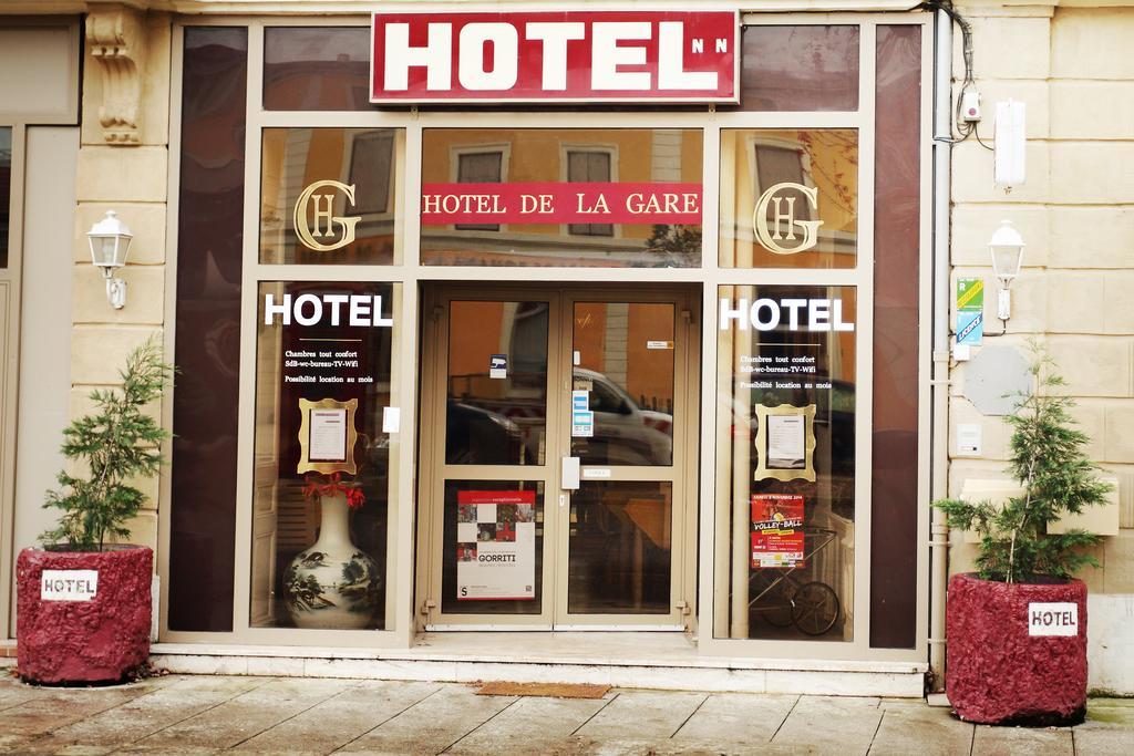Hotel De La Gare Romans-sur-Isère Buitenkant foto